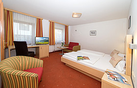 Doppelzimmer-zell-am-see-glasererhaus.jpg