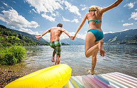 Sommerurlaub in Zell am See - Schwimmen im Zeller See